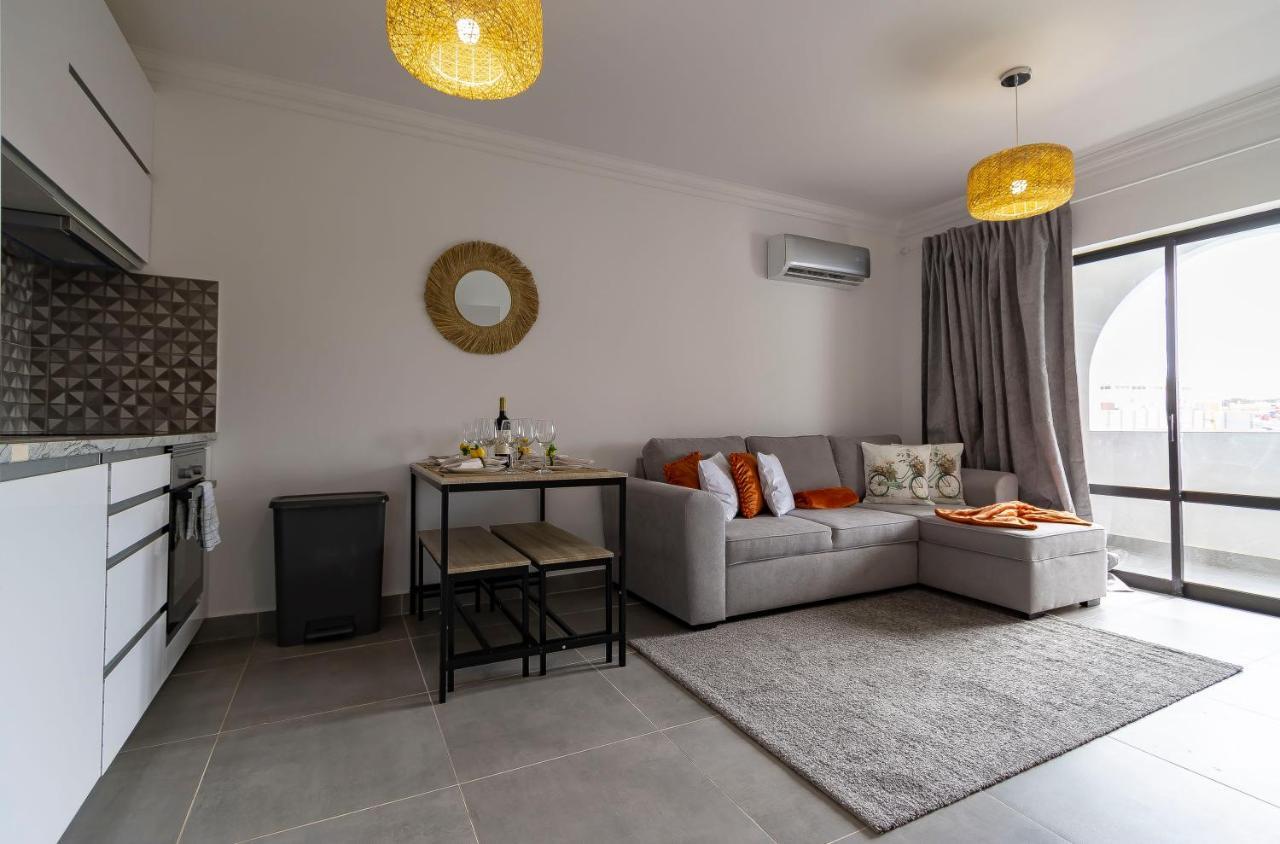 3 Minutes To The Beach, 2 Bedroom Amazing Apt With Balcony, Bbq Grill And Pool Sagres Esterno foto