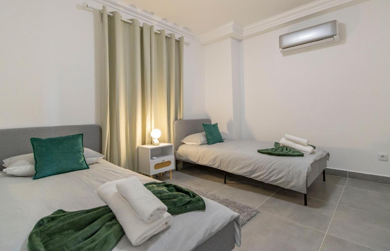 3 Minutes To The Beach, 2 Bedroom Amazing Apt With Balcony, Bbq Grill And Pool Sagres Esterno foto
