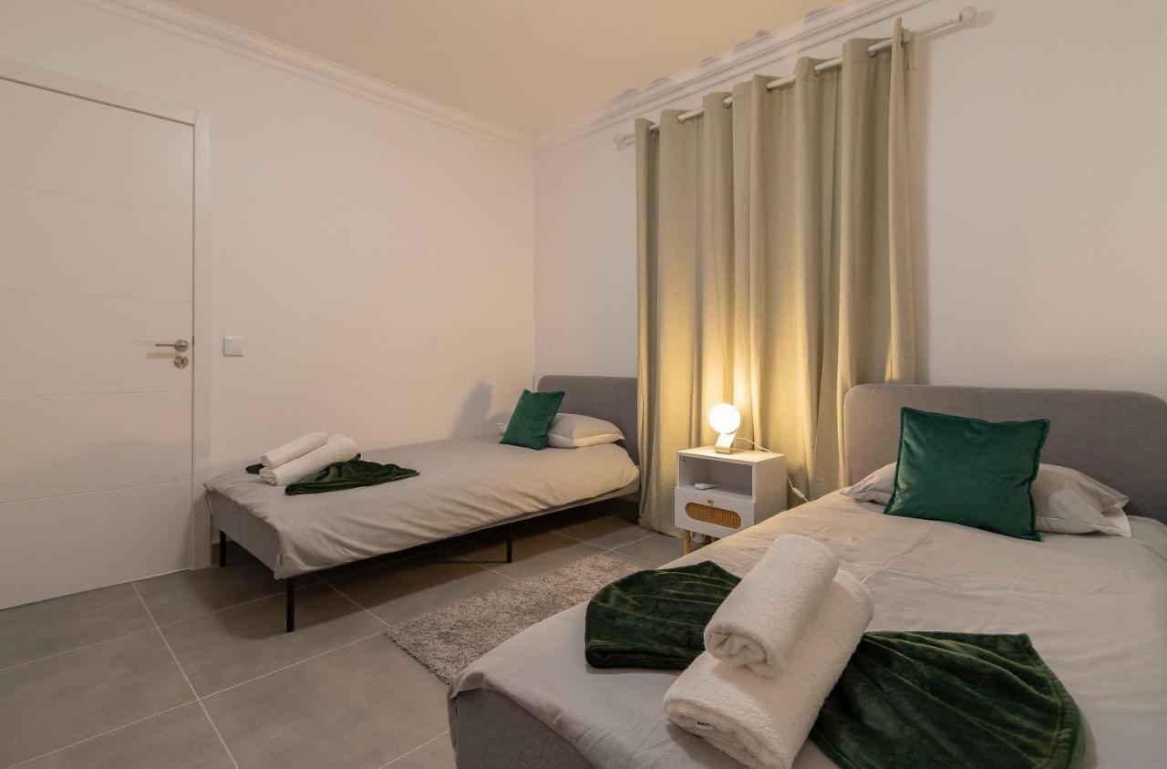 3 Minutes To The Beach, 2 Bedroom Amazing Apt With Balcony, Bbq Grill And Pool Sagres Esterno foto